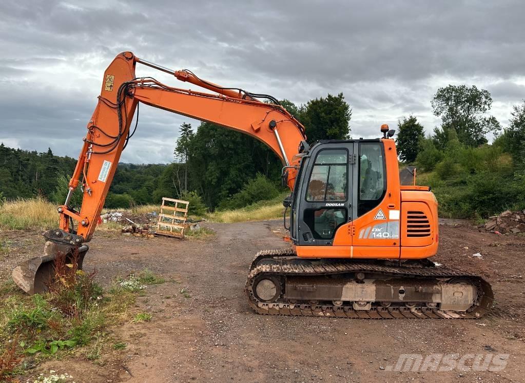 Doosan DX 140 LCR-3 大型油圧ショベル12t以上（パワーショベル・ユンボ）