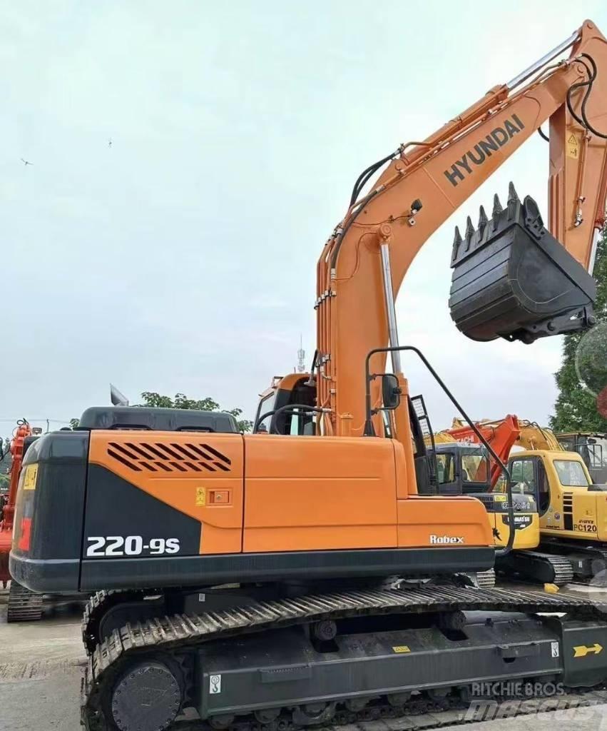 Hyundai 220-9 大型油圧ショベル12t以上（パワーショベル・ユンボ）