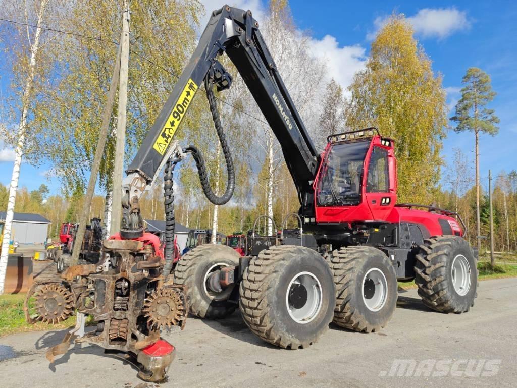 Komatsu 951 ハーベスター