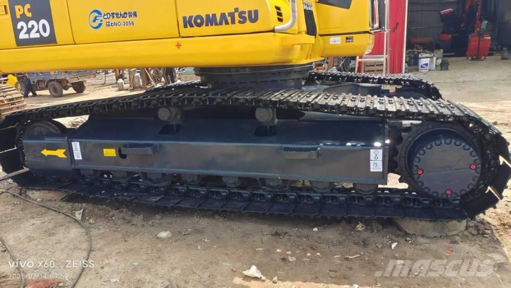 Komatsu 220 大型油圧ショベル12t以上（パワーショベル・ユンボ）