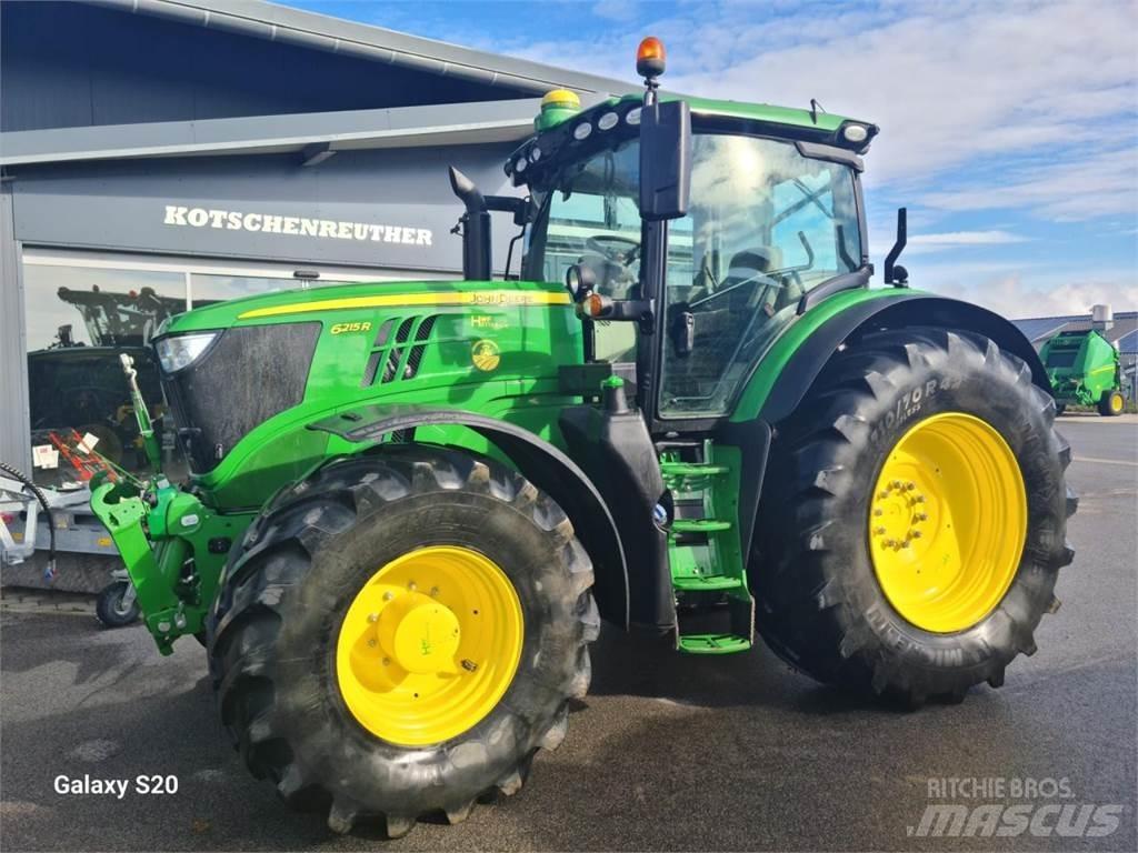 John Deere 6215R トラクター