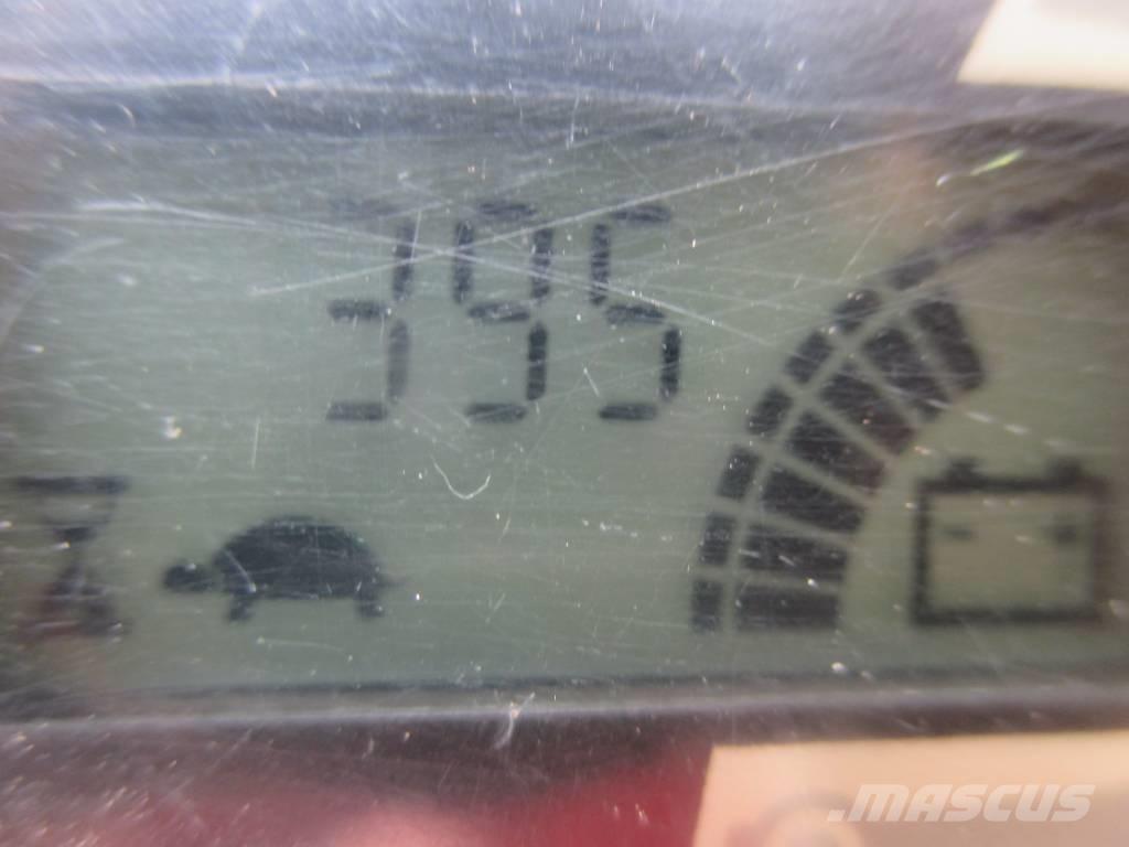 JLG Toucan 8 E 垂直昇降型リフト