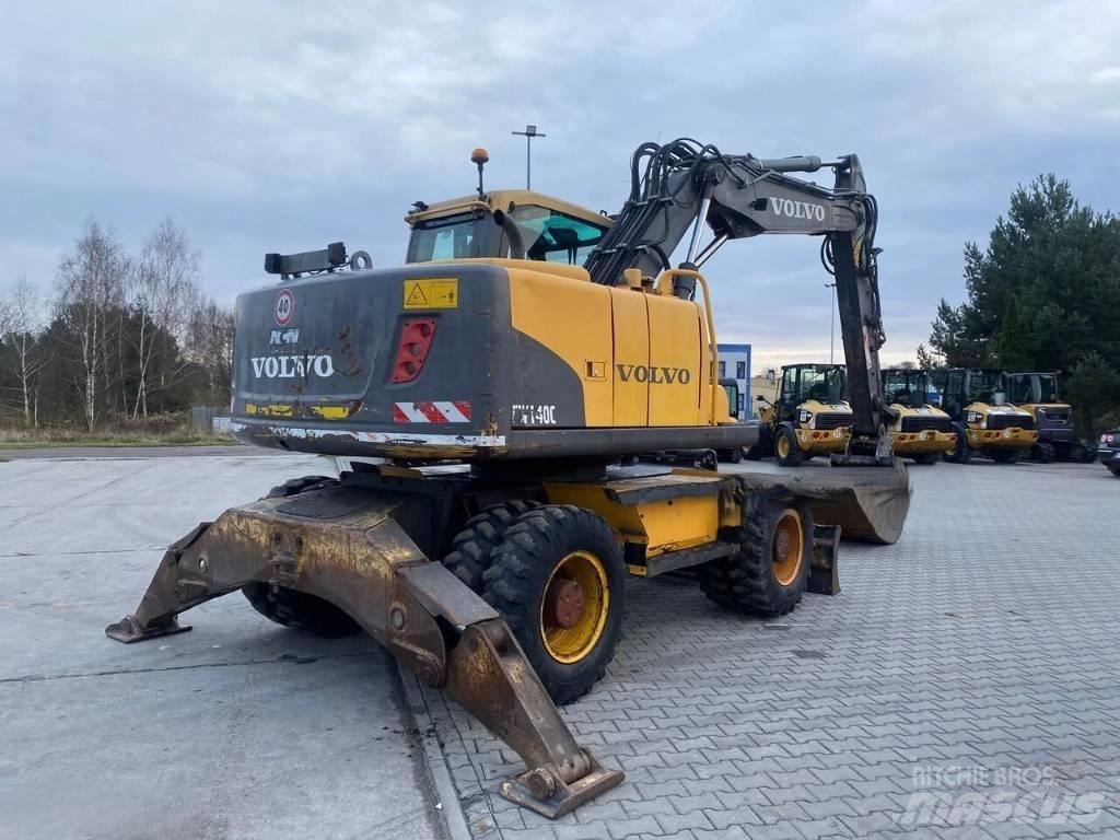 Volvo EW 140 C ホイール式油圧ショベル（パワーショベル・ユンボ・バックホー）