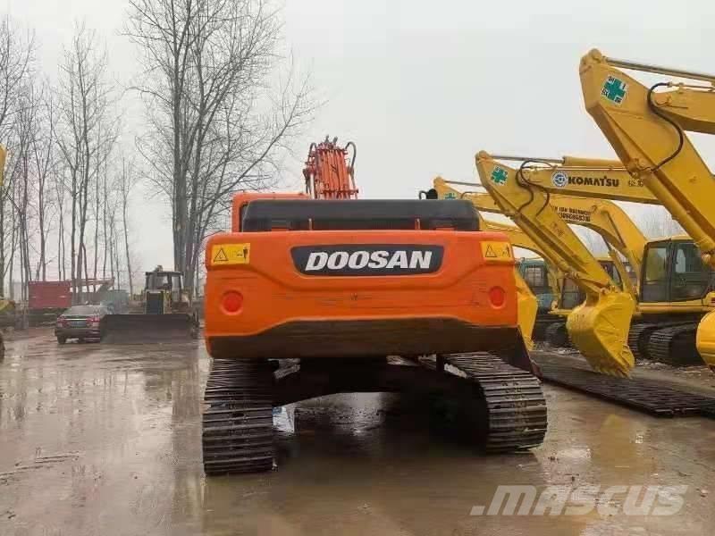 Doosan DX300LC 大型油圧ショベル12t以上（パワーショベル・ユンボ）