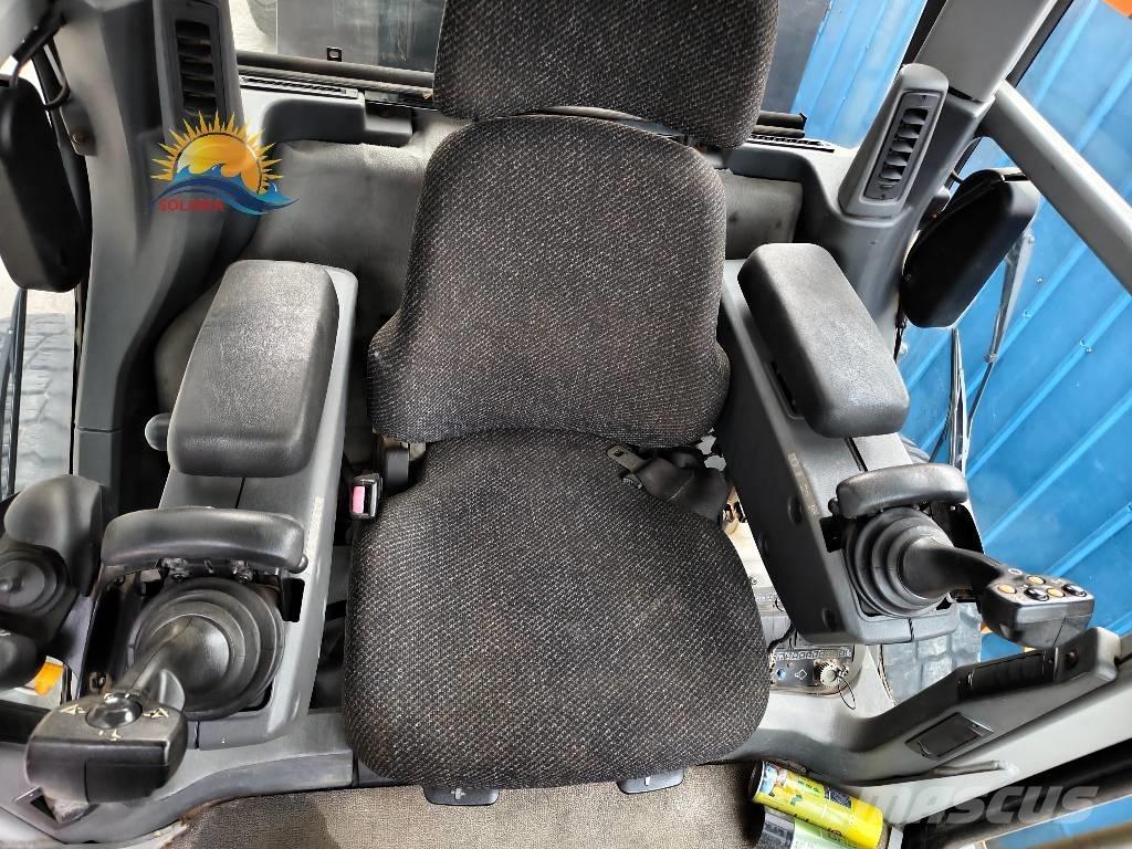 CAT 160 M モーターグレーダー