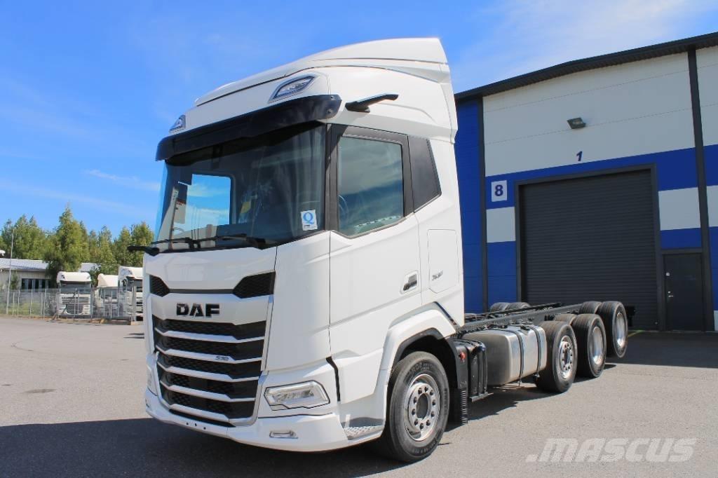 DAF XF530 FAK ADR キャブ付きシャーシ