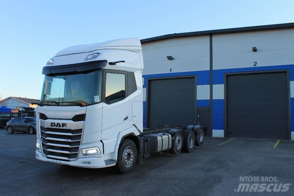 DAF XF530 FAK ADR キャブ付きシャーシ