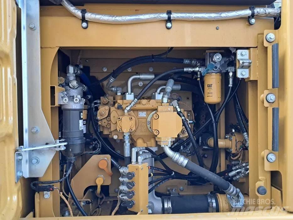 CAT 323 F L 大型油圧ショベル12t以上（パワーショベル・ユンボ）