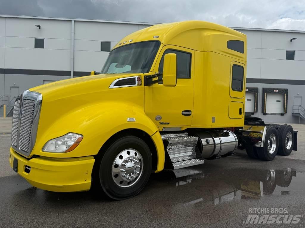 Kenworth T 680 中古トラクターヘッド | トレーラーヘッド
