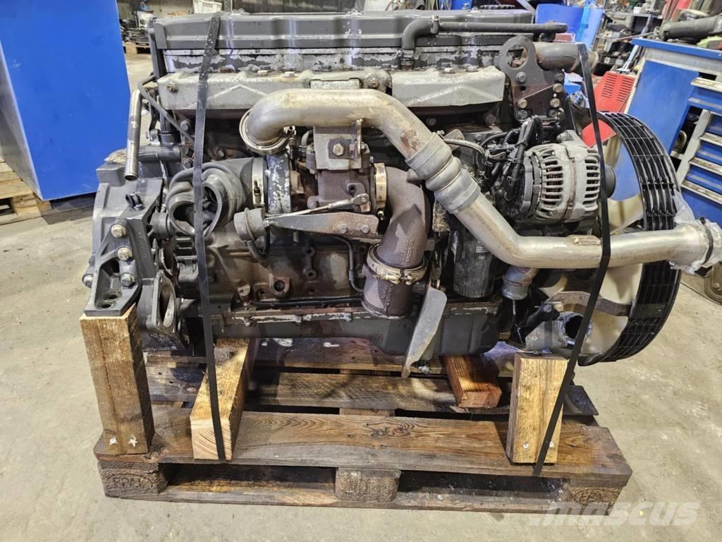 DAF 45-220 エンジン