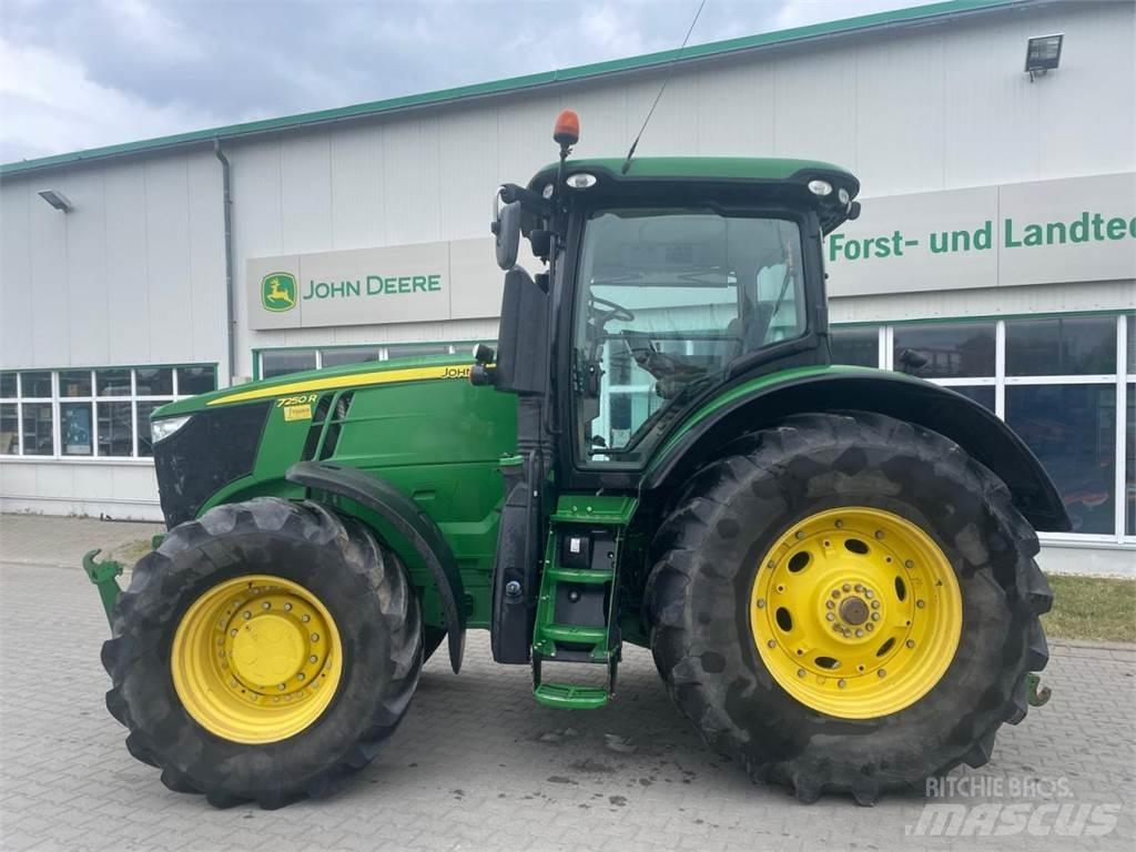 John Deere 7250R トラクター