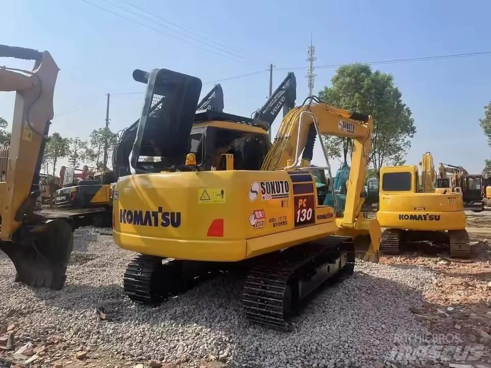 Komatsu PC 130 中型油圧ショベル 7ｔ-12ｔ（ユンボ・パワーショベル・バックホー）