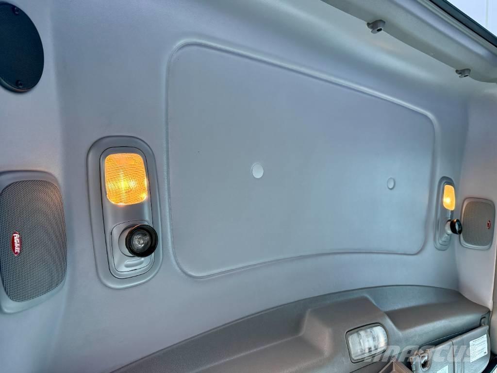 Peterbilt 389 中古トラクターヘッド | トレーラーヘッド