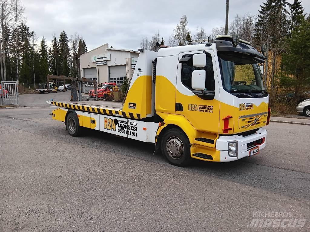 Volvo FLL42 レッカー車