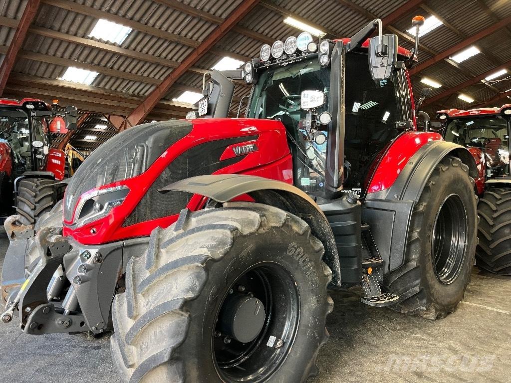 Valtra T235 トラクター