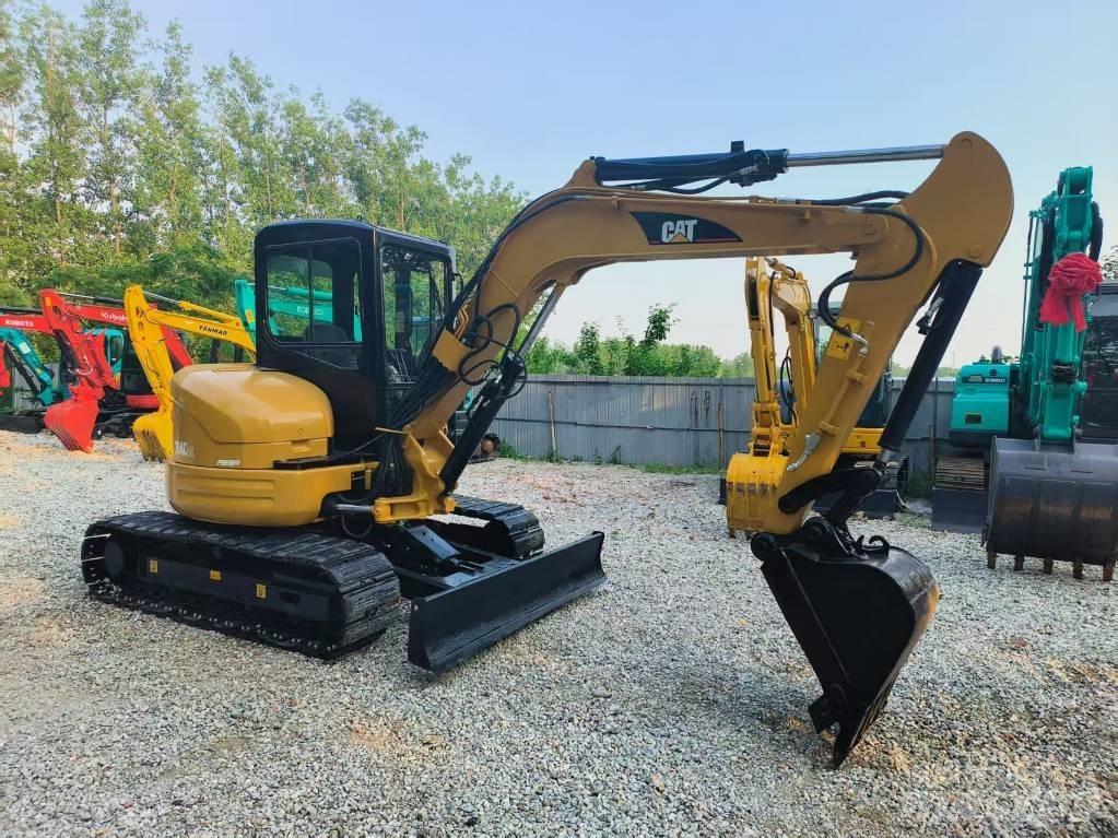CAT 304 CR ミニ油圧ショベル 7t以下（ミニユンボ・ミニディガー）