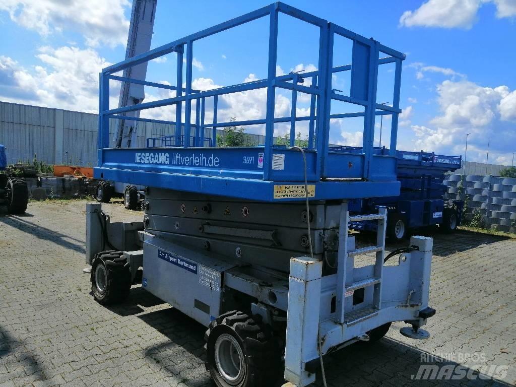 Liftlux SL 108 D 4x4 シザースリフト