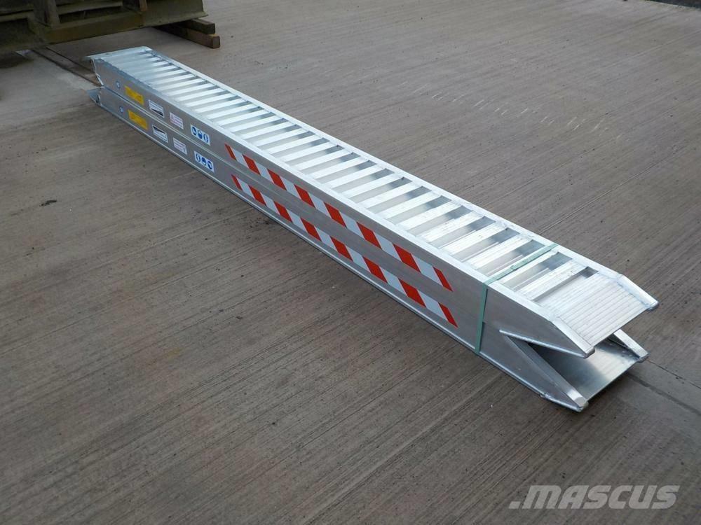 Barford MP14 ダンプトレーラー