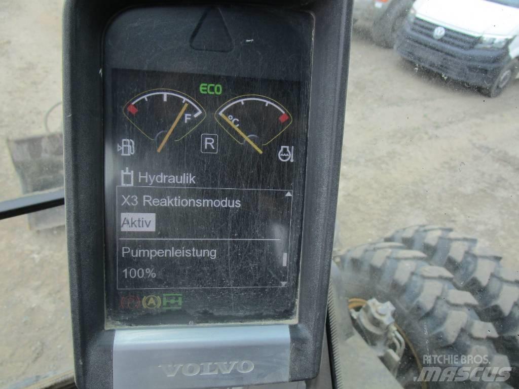 Volvo EW 140 D ホイール式油圧ショベル（パワーショベル・ユンボ・バックホー）