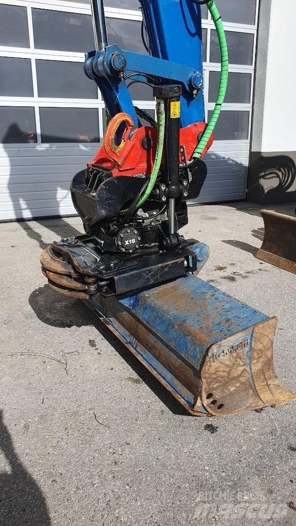 Takeuchi TB 2150 R 大型油圧ショベル12t以上（パワーショベル・ユンボ）