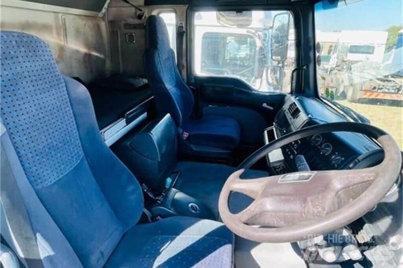 UD TRUCKS QUON その他トラック