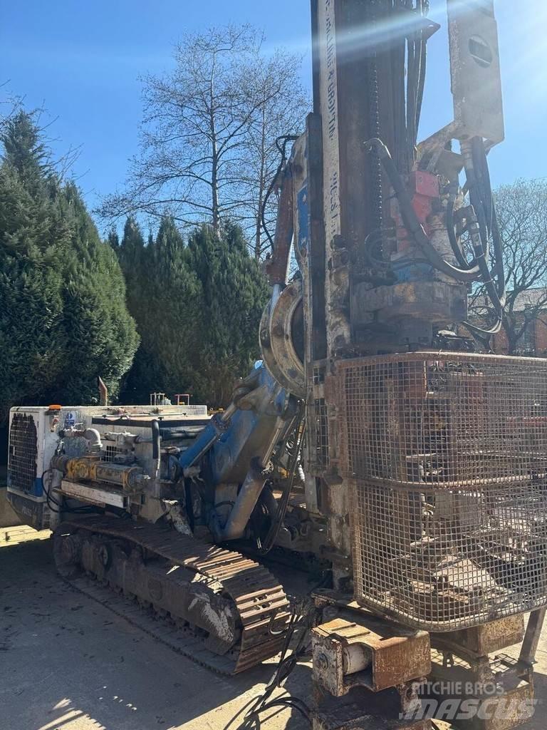 Soilmec SM 401 クローラドリル