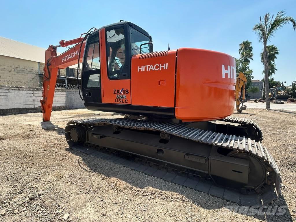 Hitachi ZX 225 大型油圧ショベル12t以上（パワーショベル・ユンボ）