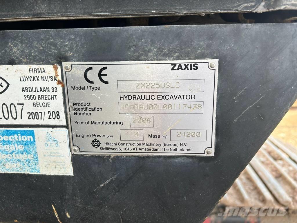 Hitachi ZX 225 大型油圧ショベル12t以上（パワーショベル・ユンボ）