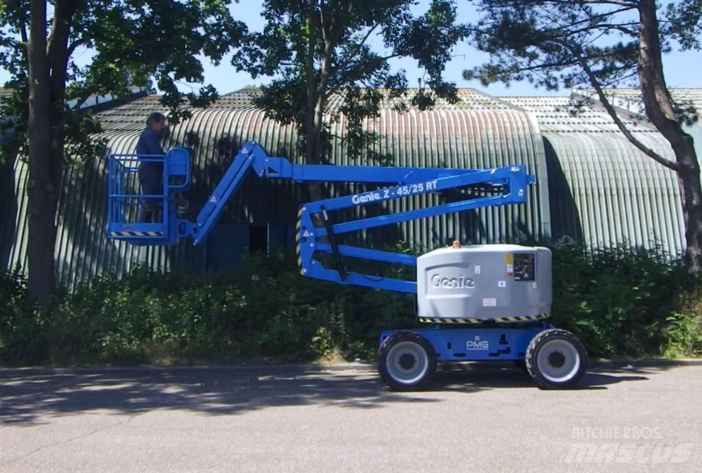 Genie Z45/25JRT ブームリフト　屈伸型