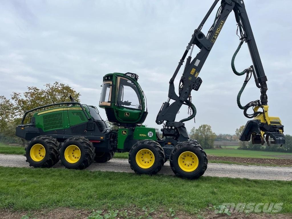 John Deere 1170G ハーベスター