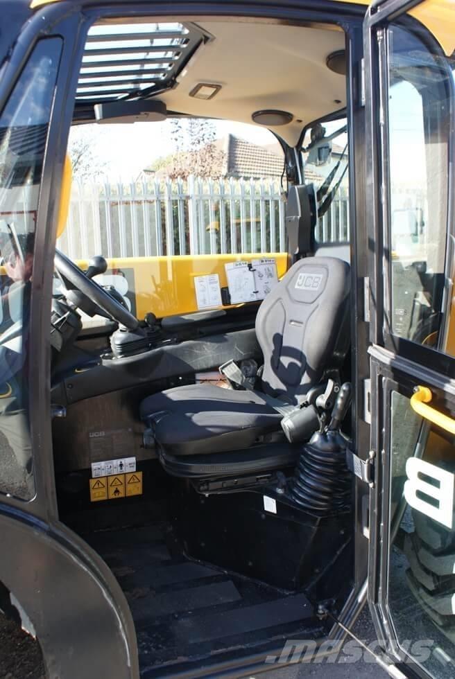 JCB 514-40 テレスコーピックハンドラー