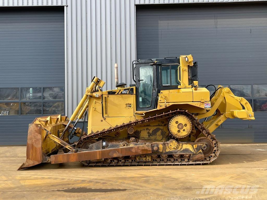 CAT D6T XL ブルドーザー