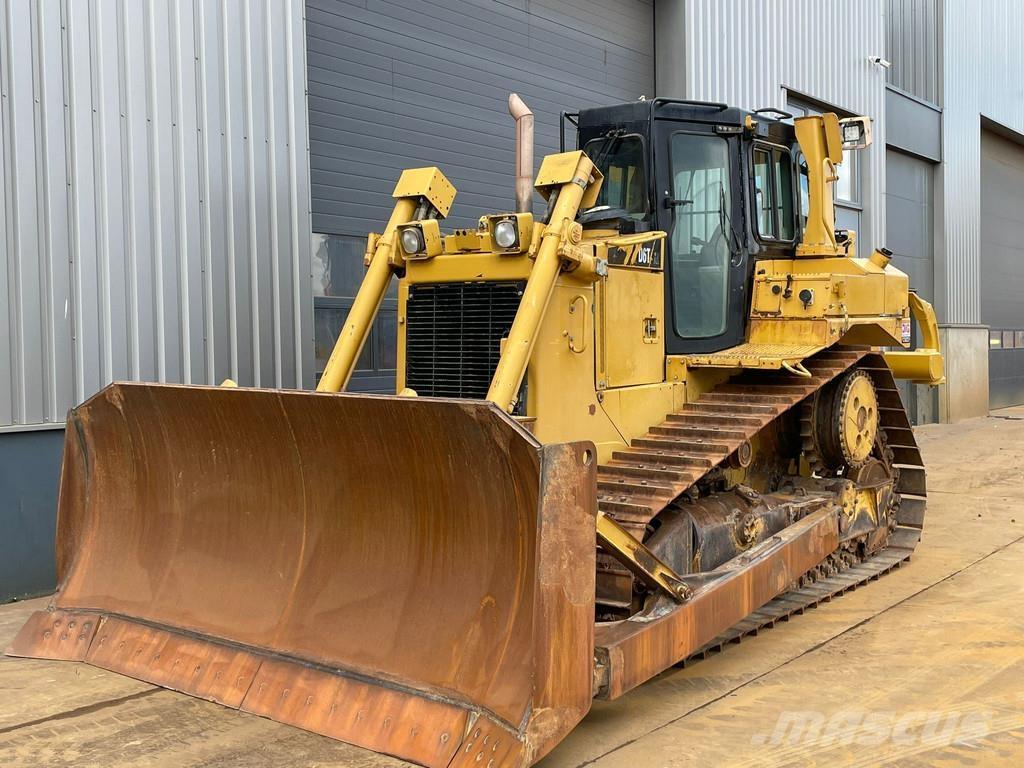 CAT D6T XL ブルドーザー