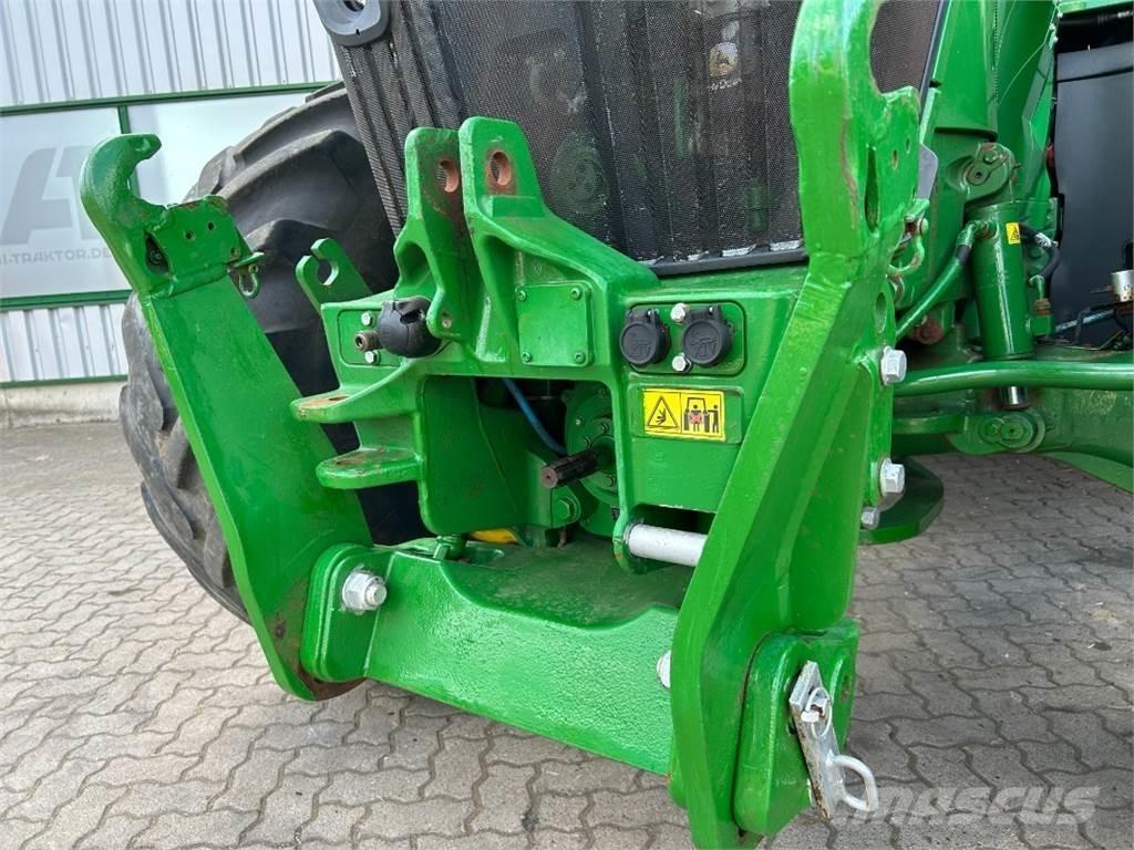 John Deere 7250R トラクター