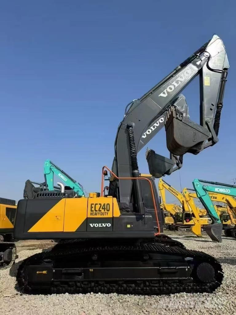 Volvo EC 240 大型油圧ショベル12t以上（パワーショベル・ユンボ）