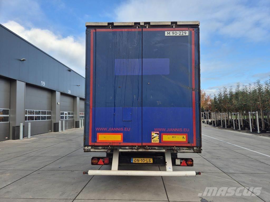 Krone schuifzeil カーテンサイダートラック