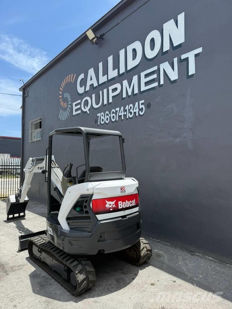 Bobcat E 32i ミニ油圧ショベル 7t以下（ミニユンボ・ミニディガー）