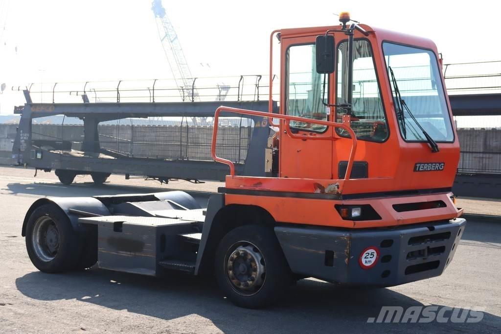 Terberg YT182 ターミナルトラクター