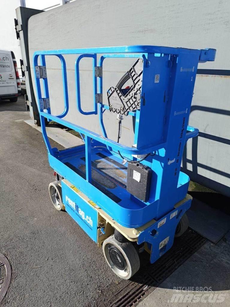 JLG 1230 ES 垂直昇降型リフト