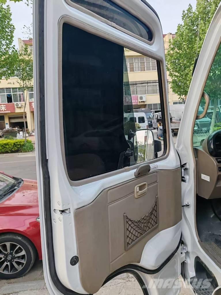Toyota Coaster 長距離バス