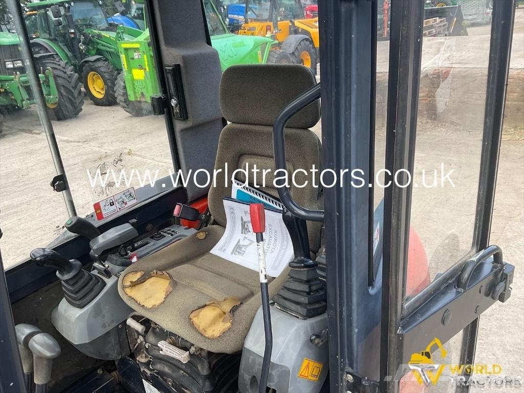 Kubota KX 71-3 ミニ油圧ショベル 7t以下（ミニユンボ・ミニディガー）