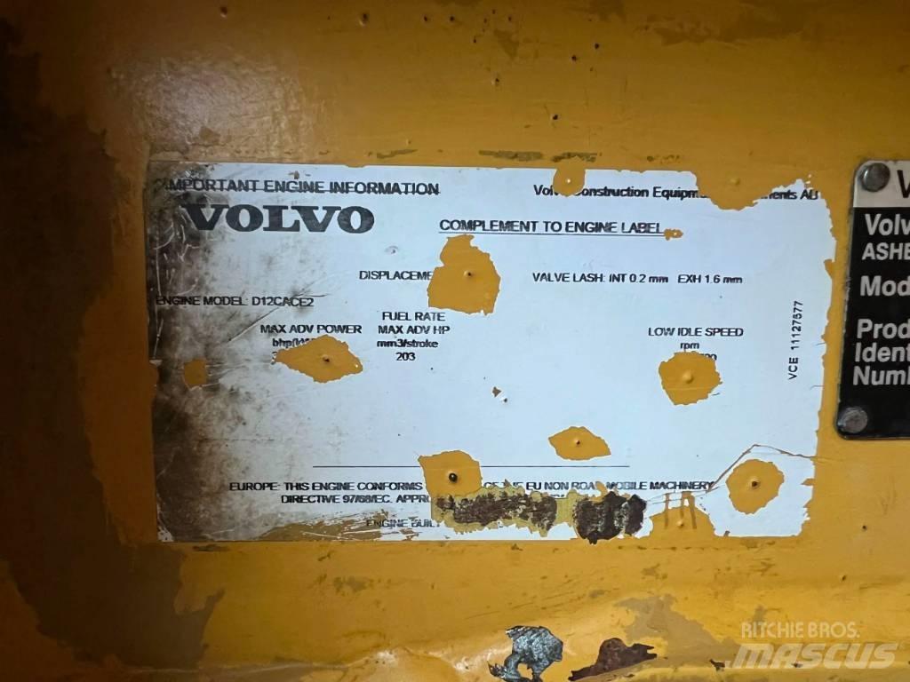 Volvo A40D アーティキュレート式ダンプトラック