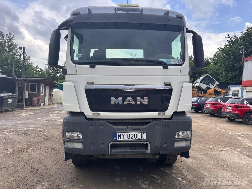 MAN TGS 35.360 8x4 クレーントラック、ユニック車
