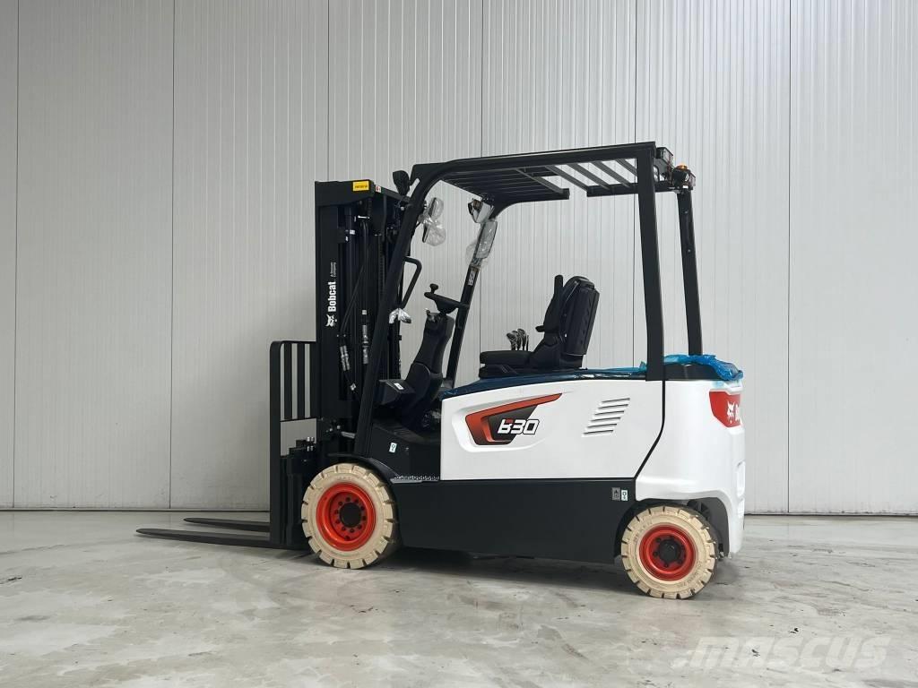 Bobcat B30X-7 PLUS バッテリーフォークリフト
