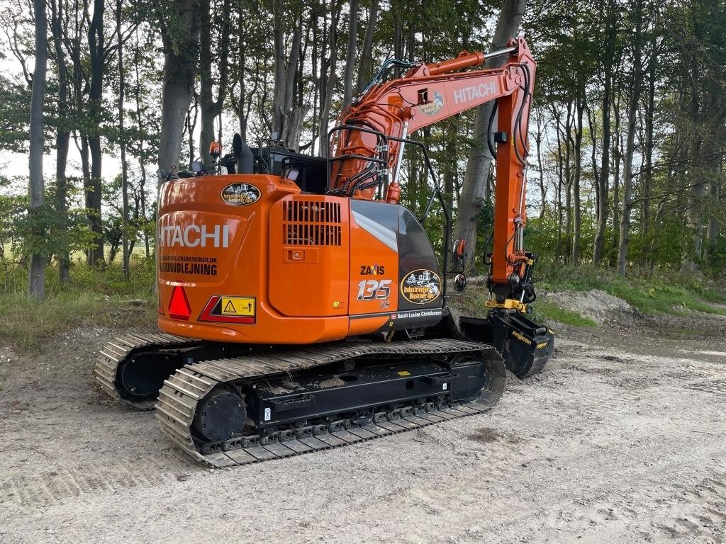 Hitachi ZX 135 US-7 大型油圧ショベル12t以上（パワーショベル・ユンボ）