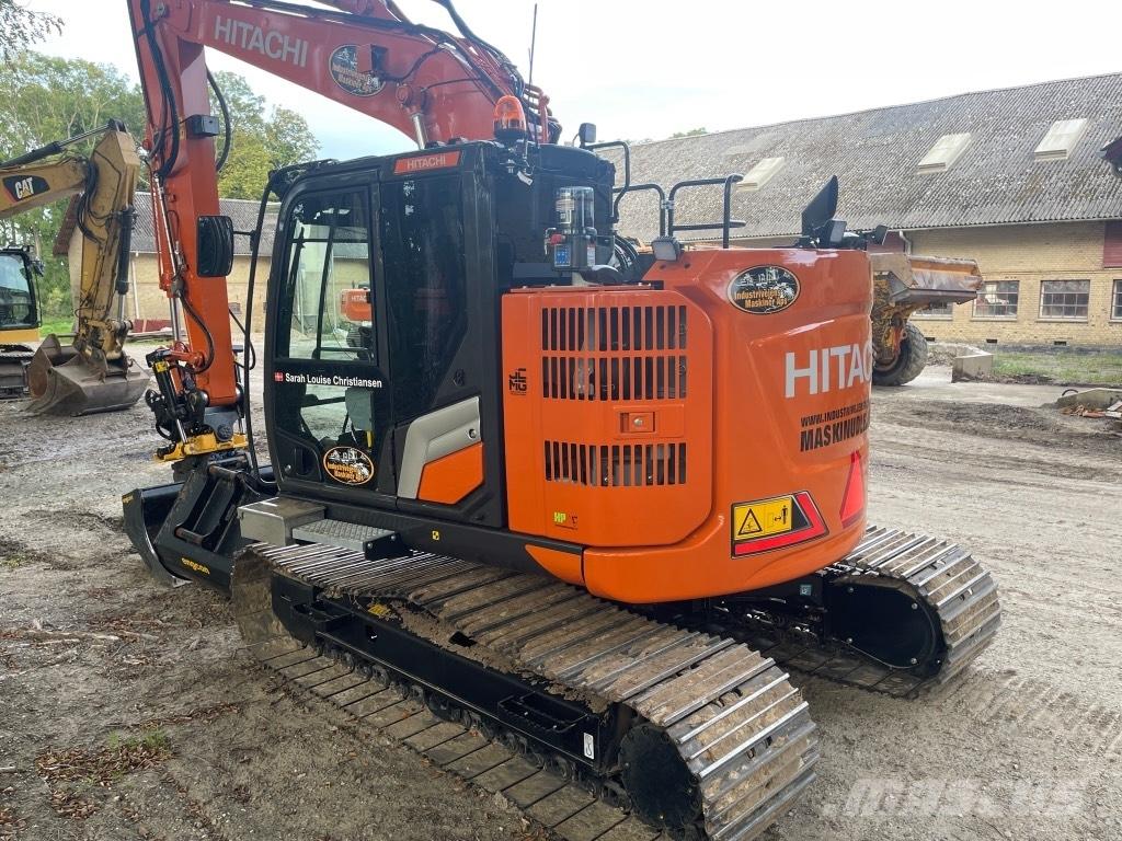 Hitachi ZX 135 US-7 大型油圧ショベル12t以上（パワーショベル・ユンボ）
