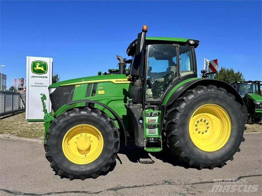 John Deere 6R 250 トラクター