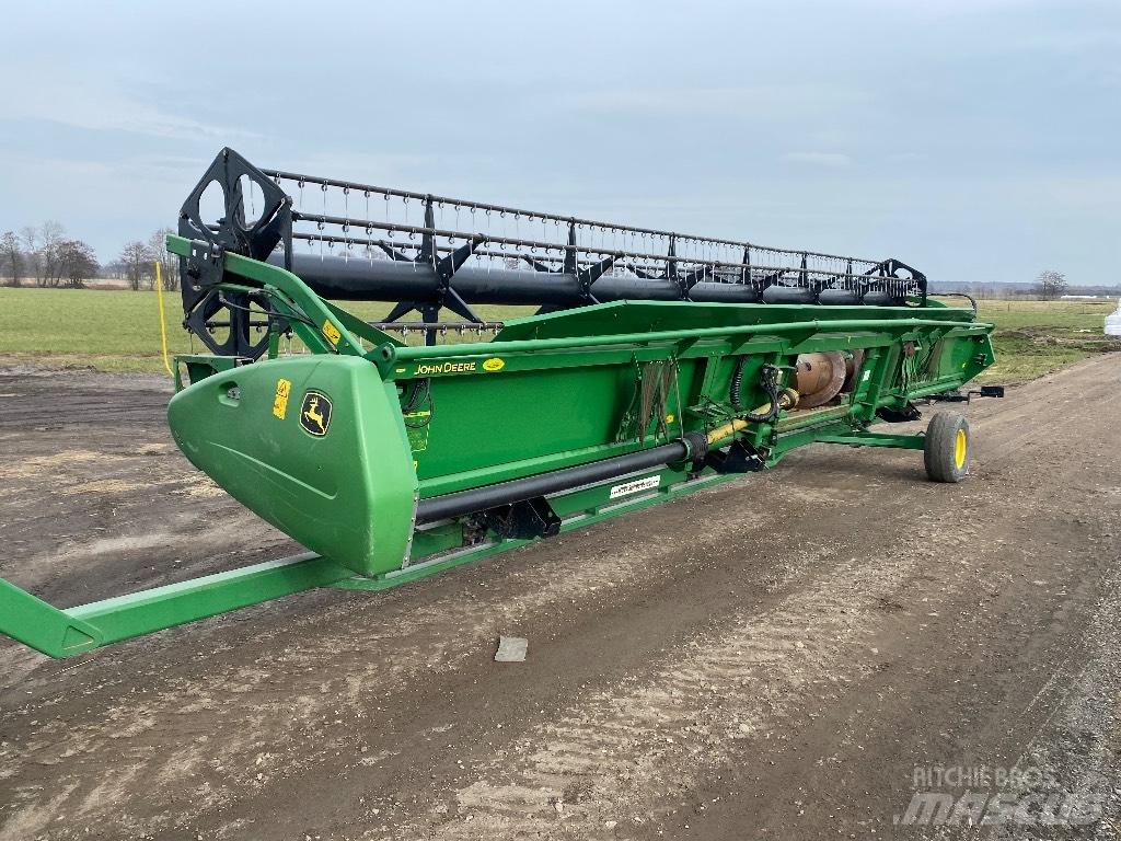 John Deere S 690 i コンバイン