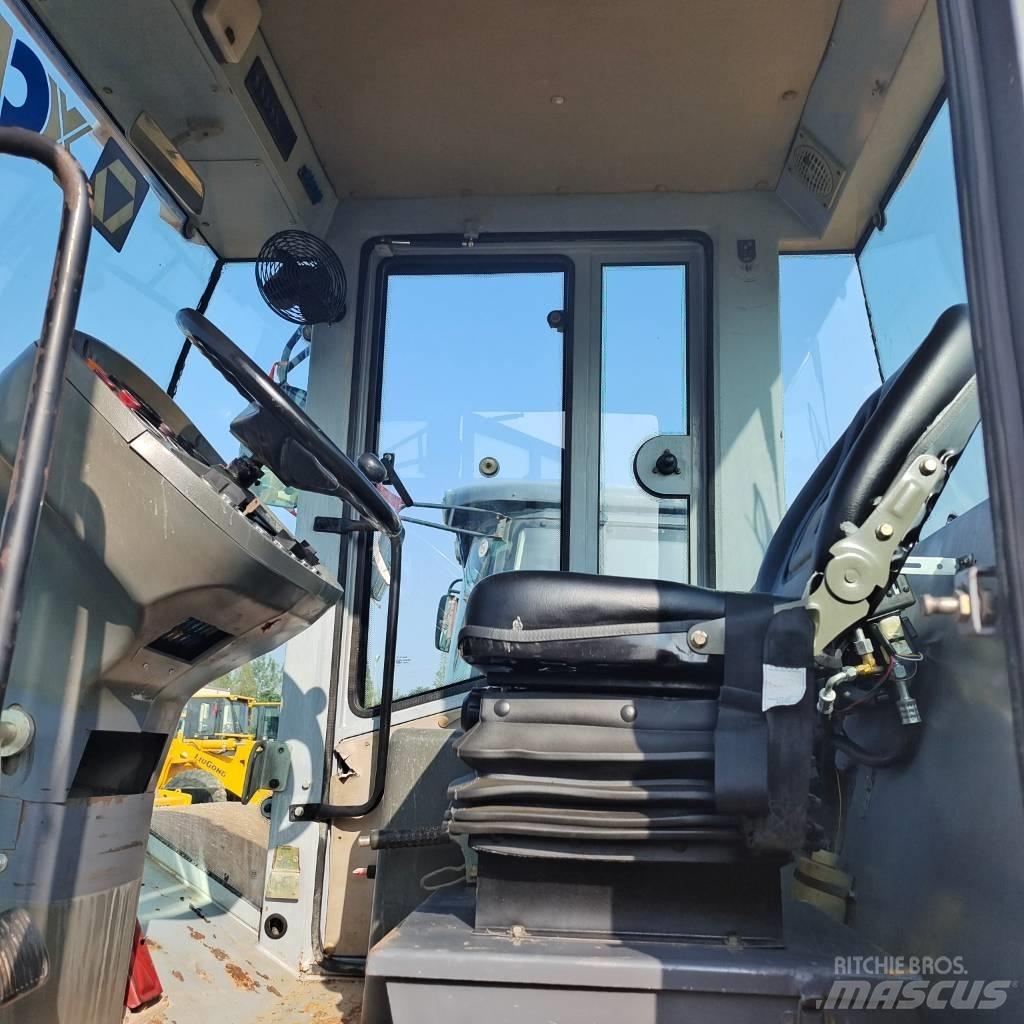 XCMG XS 223 J 振動ローラ