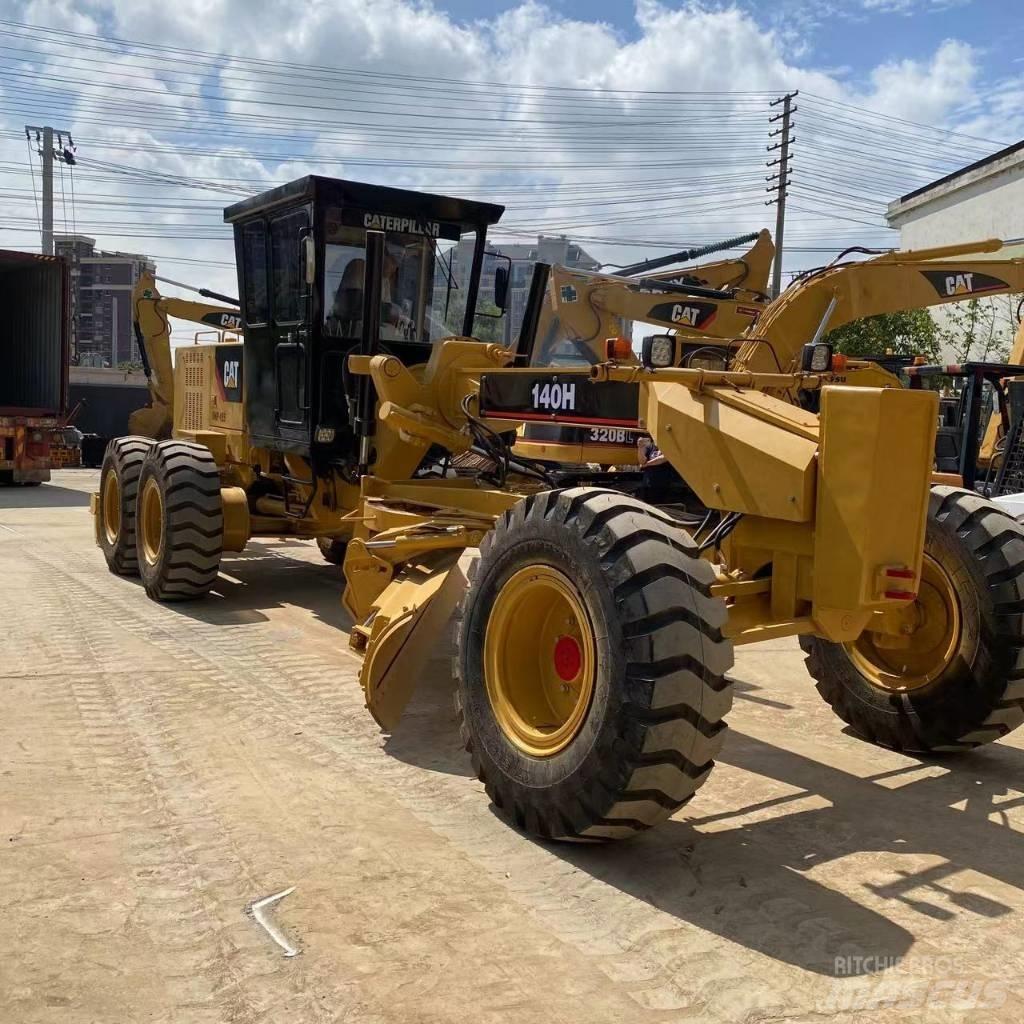 CAT 140 H モーターグレーダー